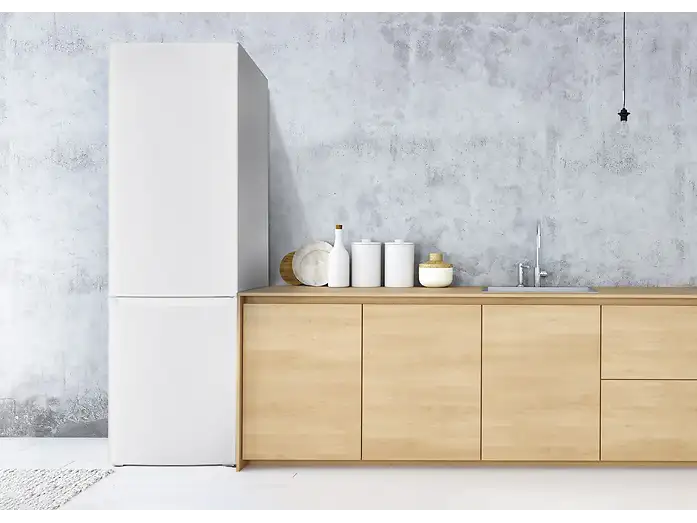 Frigorífico combi - ok. OFK 651 E W, Compresor, 180 cm, 262 l, Pies ajustables, Blanco
